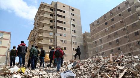 Egypti | Ainakin 18 ihmistä kuoli kerrostalon romahdettua Kairossa