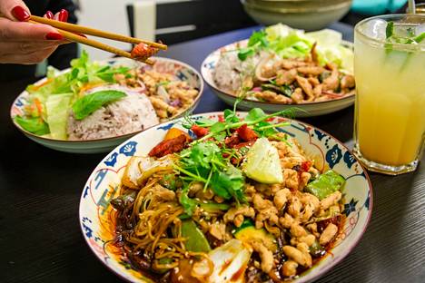 Pienen aasialaisravintolan tarjonta on vegaanista.
