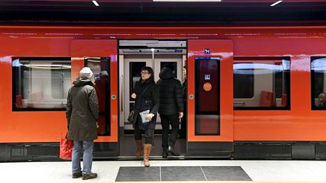 Viikonloppuna metro ei kulje ollenkaan Lauttasaaren aseman itäpuolella