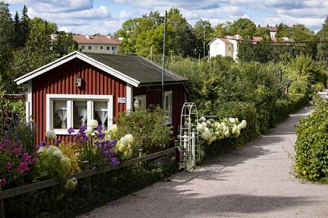 Kuvassa oli väärä siirtolapuutarhamökki - Kotimaa 