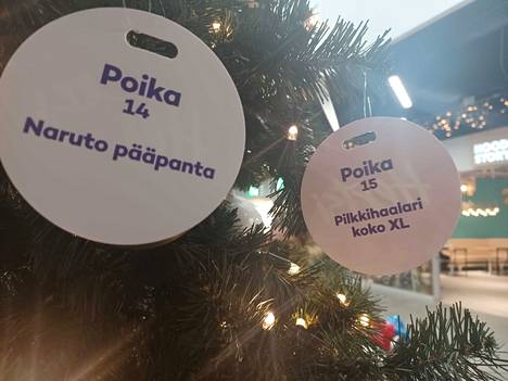Lapsiperheet ovat jättäneet Hope-yhdistykselle tänä jouluna perin arkisia lahjatoiveita. Kuva kauppakeskus Hertsistä Helsingin Herttoniemestä.