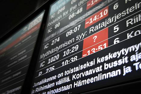 Kaapelin anastusyritys katkaisi junaliikenteen noin puolen vuorokauden ajaksi Tampereen ja Riihimäen välillä maanantaina aamuyöstä.