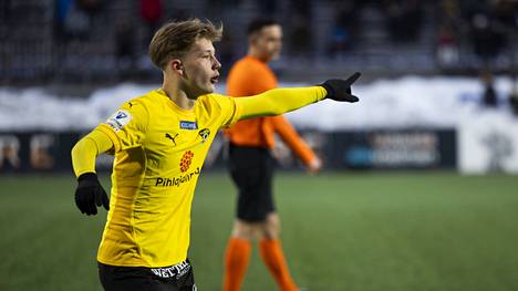 Matias Siltanen pelasi vakuuttavasti HJK:ta vastaan huhtikuussa Kuopiossa. 