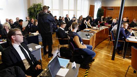 Valtavat huumekäräjät alkoivat Tampereella – Syyttäjät vaativat yhteensä noin 150 vuotta vankeutta