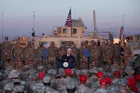 Yhdysvaltain varapresidentti Mike Pence vieraili Irakissa USA:n joukkojen luona Erbilissä viime marraskuussa.