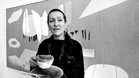 Emman hieno näyttely esittelee taiteilijan, joka tunnetaan yhä parhaiten karvaisesta teekupista – Oppenheimin radikaalius säväyttää yhä