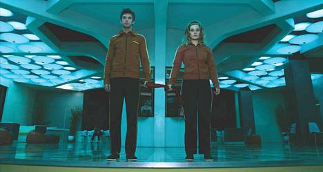 David (Dan Stevens) ja Syd (Rachel Keller) ovat molemmat potilaina mielisairaalassa sarjan alussa.