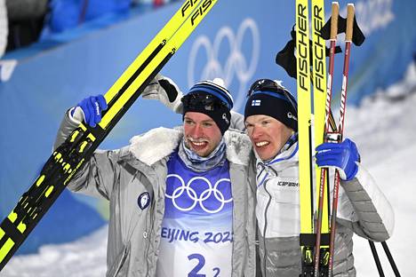 Joni Mäestä tuli viime talvena hopeinen olympiamitalisti, kun hän ja Iivo Niskanen onnistuivat loistavasti Zhangjiakoun hyytävissä oloissa parisprintin finaalissa.