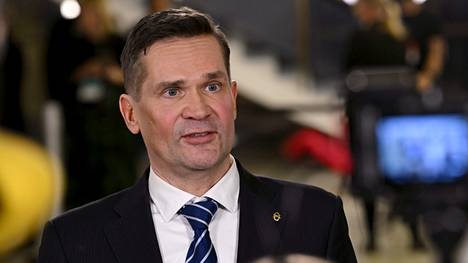 Mika Aaltola puhui medialle presidentinvaalien vaali-iltana 28. tammikuuta.