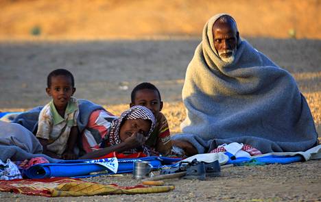 Tigrayn alueen levottomuuksia paenneita etiopialaisia Sudanin ja Etiopian rajalla, Sudanin puolella joulukuussa.