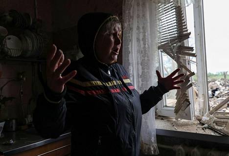 Olha Lytvynenkon kodin ikkunat tuhoutuivat osin maanantaiyönä tapahtuneessa iskussa.