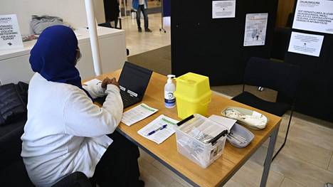 Koronavirus | Pääkaupunkiseudun rokottamattomissa korostuu yksi ryhmä yli muiden: vantaalaiset nuoret