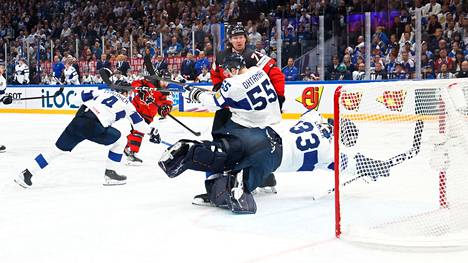 Kanada tykitti Leijonat jääkiekon MM-kotikisoista ennenaikaiselle kesälomalle.