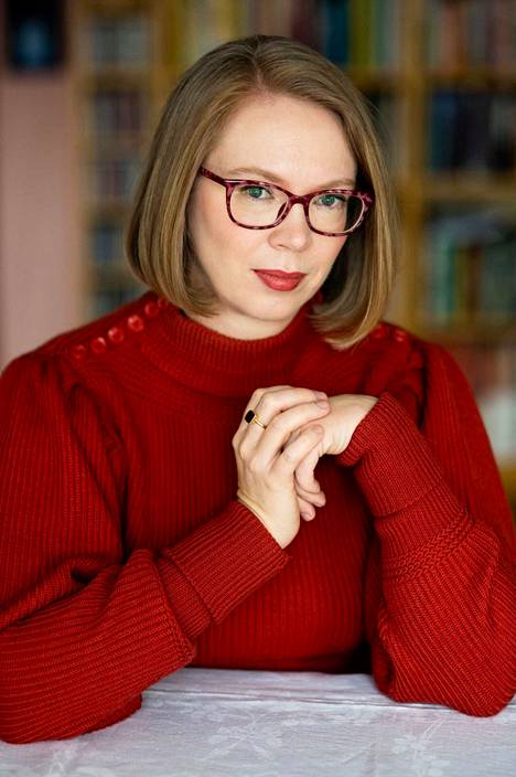 Maria Turtschaninoff voitti Lasten- ja nuortenkirjallisuuden Finlandia-palkinnon vuonna 2014 teoksellaan Maresi: Punaisen luostarin kronikoita.