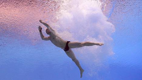 Uimahypyn maailmanmestari Tom Daley haluaa homoseksuaalien urheilijoiden puhuvan suuntautumisestaan avoimesti: ”Voisi olla elämän muuttava kokemus monelle nuorelle”