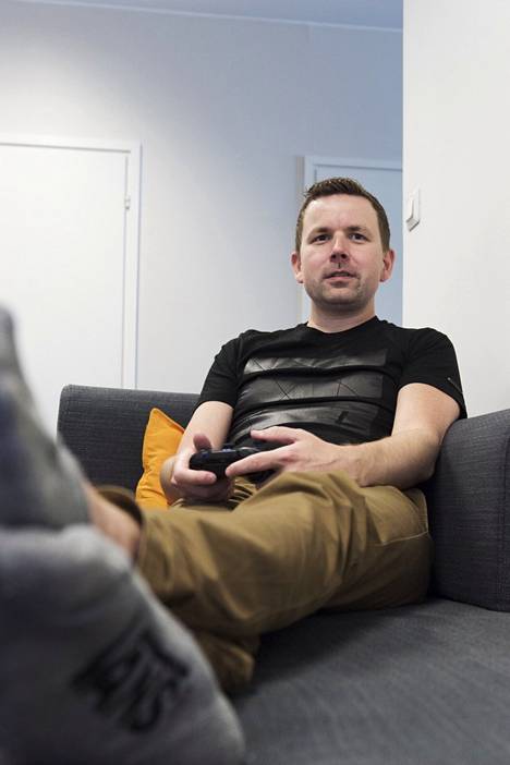 Tuomas Erikoinen was responsible for the game's visual appearance.  The special was filmed in 2018 at the office of the indie game studio Part Time Monkey in the center of Helsinki.