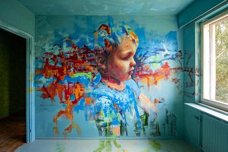 Taiteen kotitalo sisältää 94 taiteilijan taidetta. Kuvassa Jarno Sinivaaran teos.