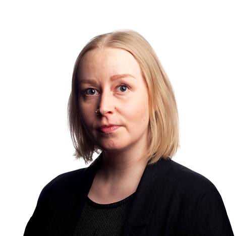 Kuvataidekriitikko Sanna Lipponen kirjoittaa muun muassa Edit-verkkolehteen, Helsingin Sanomiin ja Imageen.