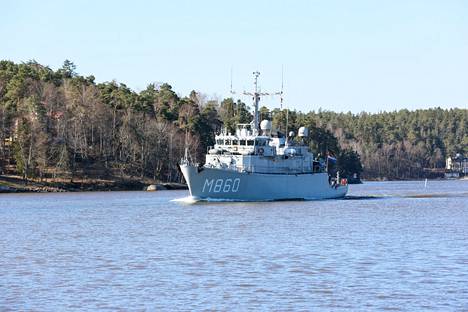 Hollantilainen miinantorjunta-alus HNLMS Schiedam saapui maanantaina Turkuun.