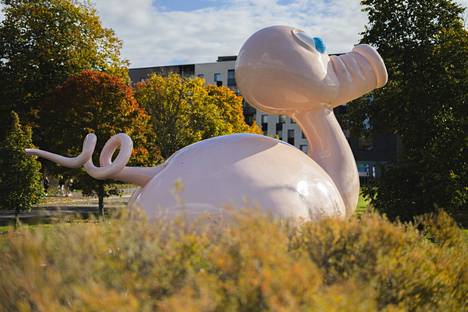 Posankka on Turun virallinen kaupunkieläin. Suuri patsas on possun ja ankan risteytys.
