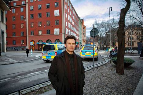 Jussi Sippola pääsi tammikuussa keikalle aivan kotikulmilleen, kun Tukholman Södermalmilla sijaitsevassa kreikkalaisravintolassa tapahtui räjähdys.