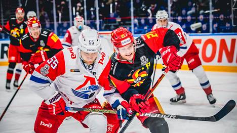 KHL:n pudotuspelit | Jokerien pitkäksi kaavaillusta keväästä Venäjällä tuli litteä pannukakku