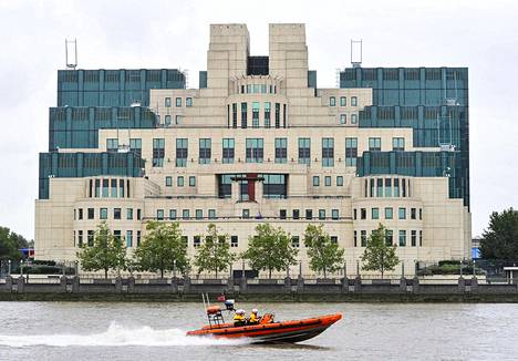 Britannian ulkomaantiedustelupalvelun MI6:n päämaja Lontoossa.