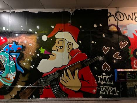 Seinään on ilmestynyt joulun alla jouluisia maalauksia.