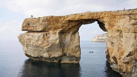 Kalkkikivestä muotoutunut luonnonihme oli suosittu nähtävyys Maltalla.