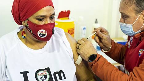 Koronavirus | ”Maanosan tapahtumat ovat pelottavia” – Afrikkaan on iskenyt ankara pandemian kolmas aalto, vain prosentti väestöstä täysin rokotettu