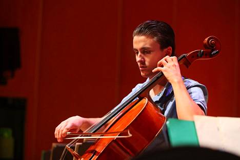 Leonardo Chiodo esiintyy helmikuussa Cellofest-tapahtumassa ja soittaa muun muassa Bachin viidennen soolosellosarjan.
