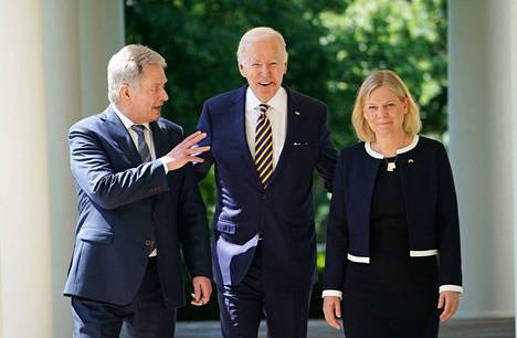 Presidentti Sauli Niinistö ja Ruotsin pääministeri Magdalena Andersson tapasivat Yhdysvaltain presidentti Joe Bidenin valkoisessa talossa 19. toukokuuta 2022. 