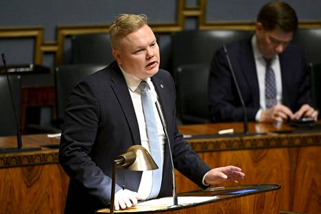Keskustalainen maa- ja metsätalousministeri Antti Kurvinen vastasi hallituksen puolesta opposition välikysymykseen keskiviikkona.