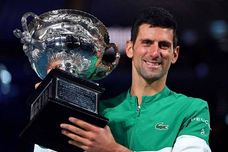Novak Djokovic juhli viime vuonna Australian avointen mestaruutta.