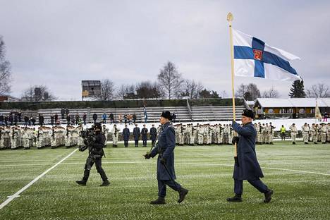 Puolustusvoimien itsenäisyyspäivän valtakunnallinen paraati Kuopiossa 6. joulukuuta 2017.