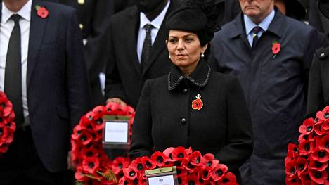 Britannian sisäministeri Priti Patel muistosunnuntain juhlallisuuksissa Lontoossa 14. marraskuuta 2021. 
