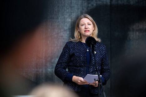 The mayor of Copenhagen, Sophie Hæstorp Andersen, gave an emotional speech.  to the residents of their city.