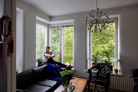 Daniel Palatz osti ensiasuntonsa kesäkuussa Tammelundin talosta. Häntä kiinnostivat huoneiston erikoinen arkkitehtuuri ja valo, jota tulee kaikkiaan 15 ikkunasta.