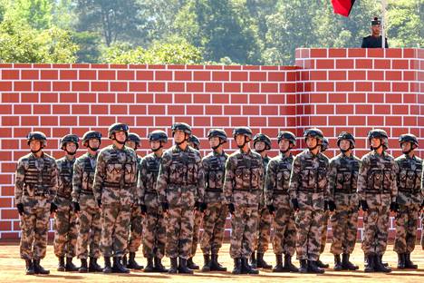 Kiinan kansantasavallan asevoimien sotilaita osallistumassa harjoituksiin Intiassa 7. joulukuuta.