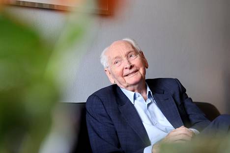 Professori Tuomas Haapanen, 96, sai kuunnella äskettäin oppilaidensa verkkokonsertin Turusta. ”Suomalainen musiikkielämä on kansainvälisesti korkealla tasolla”, hän arvioi. 