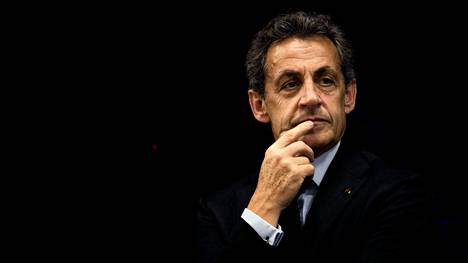 Ranskan entinen presidentti Sarkozy on joutumassa oikeuteen korruptiosta ja vallan väärinkäytöstä – syytetään tarjonneen tuomarille työpaikkaa vastineena tiedoista