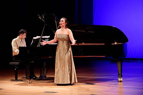 Sopraano Maria Turunen ja pianisti Armaan Madar voittivat Helsinki Lied -kilpailun yli 25-vuotiaiden sarjan.