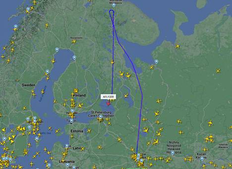 Myös muutamat Murmanskiin Kuolan niemimaalle Moskovasta lentäneet koneet vaihtoivat määränpäätään.