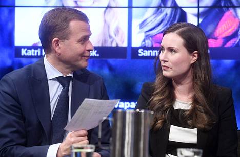 Petteri Orpo (kok) ja Sanna Marin (sd) vaalitilaisuudessa keväällä 2019.