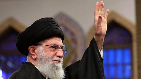Iranissa pohditaan kulisseissa, kenestä tulee uskonnollisen johtajan Ali Khamenein seuraaja.
