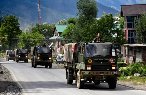 The transfer of troops requires a large number of vehicles.  India sent more troops to Jammu and Kashmir in September 2020. Underlying tensions between India and China. 
