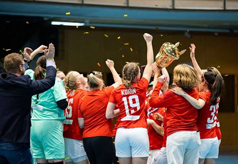 HIFK FS voitti lauantaina futsalin naisten SM-kullan.