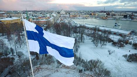 Suomen itsenäisyyspäivän vietto alkoi valtakunnallisen lipunnoston tilaisuudella Helsingin Tähtitorninmäellä aamulla 6. joulukuuta 2017. Myös tänä vuonna lippu nousee Tähtitorninmäelle itsenäisyyspäivän aamuna kello yhdeksältä. 