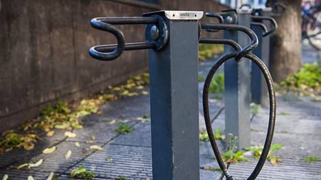 Hämärämiehelle järjestettiin ansa Helsingissä – Kalliosta varastettu polkupyörä saatiin takaisin valppaiden ihmisten ansiosta