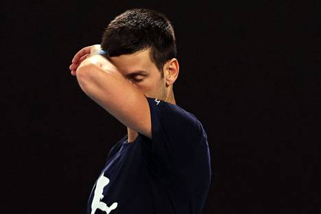 Novak Djokovic harjoitteli perjantaina Melbournessa.